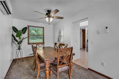130 Graybark Lane Amherst OH 44001