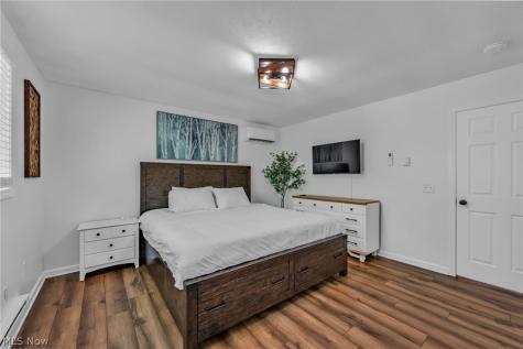 130 Graybark Lane Amherst OH 44001