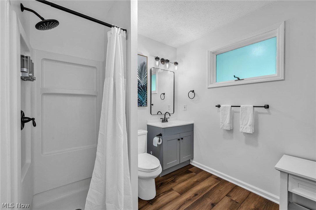 130 Graybark Lane Amherst OH 44001