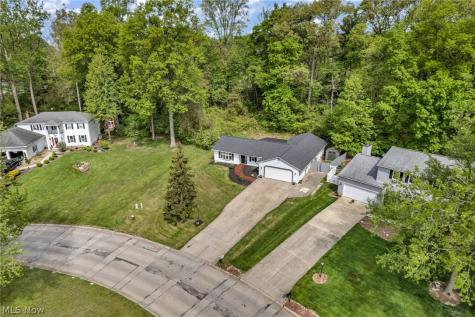 130 Graybark Lane Amherst OH 44001