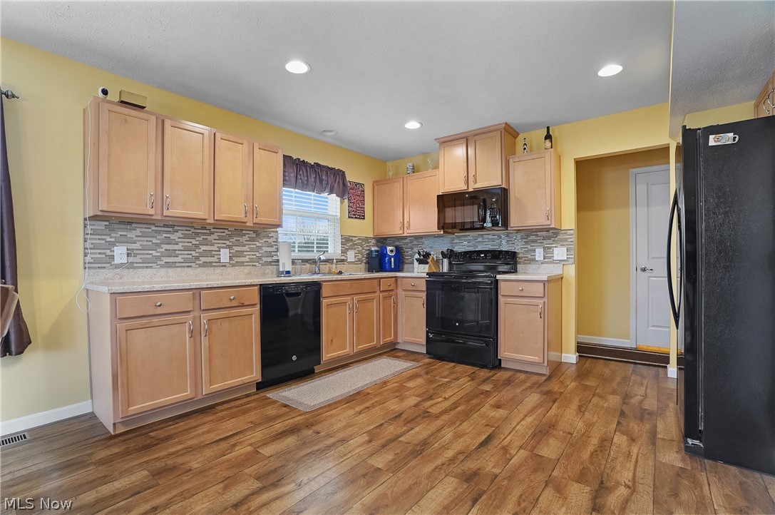 4431 Babylon Avenue SW Massillon OH 44646