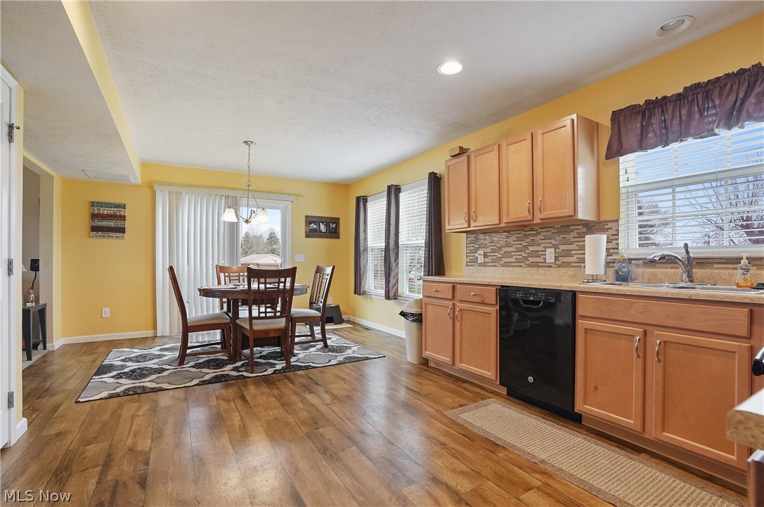 4431 Babylon Avenue SW Massillon OH 44646