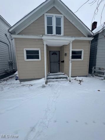 4203 Howlett Avenue Cleveland OH 44113