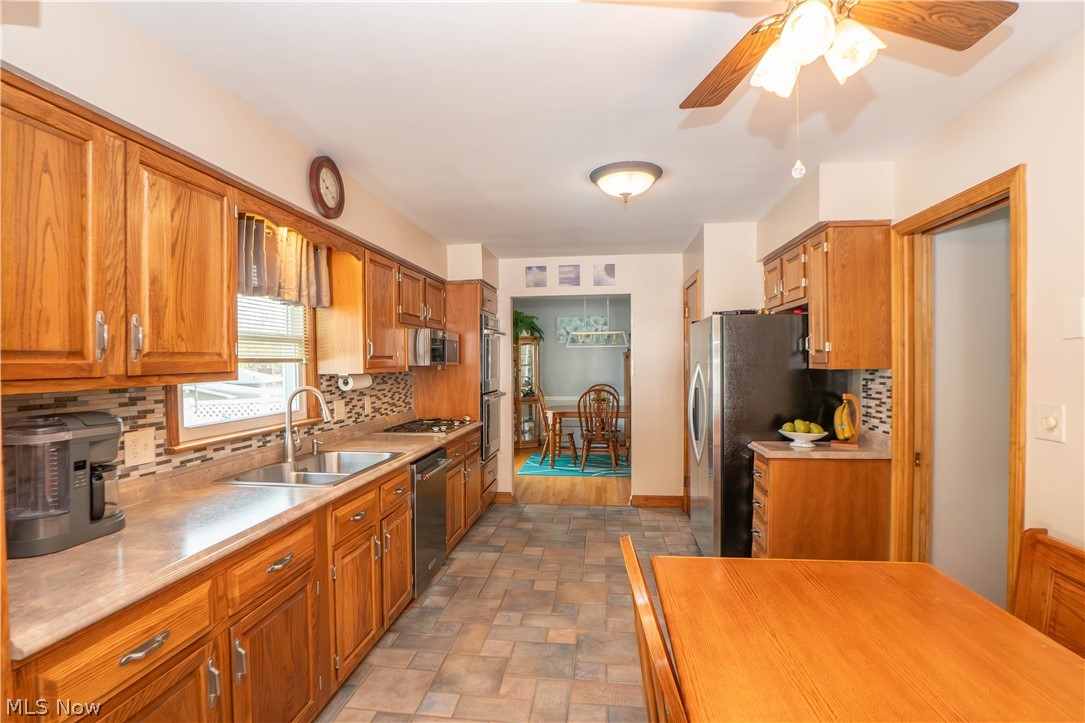 2139 Daniels Avenue Akron OH 44312