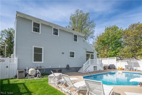 2139 Daniels Avenue Akron OH 44312