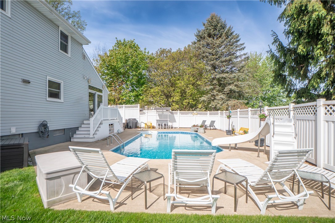 2139 Daniels Avenue Akron OH 44312