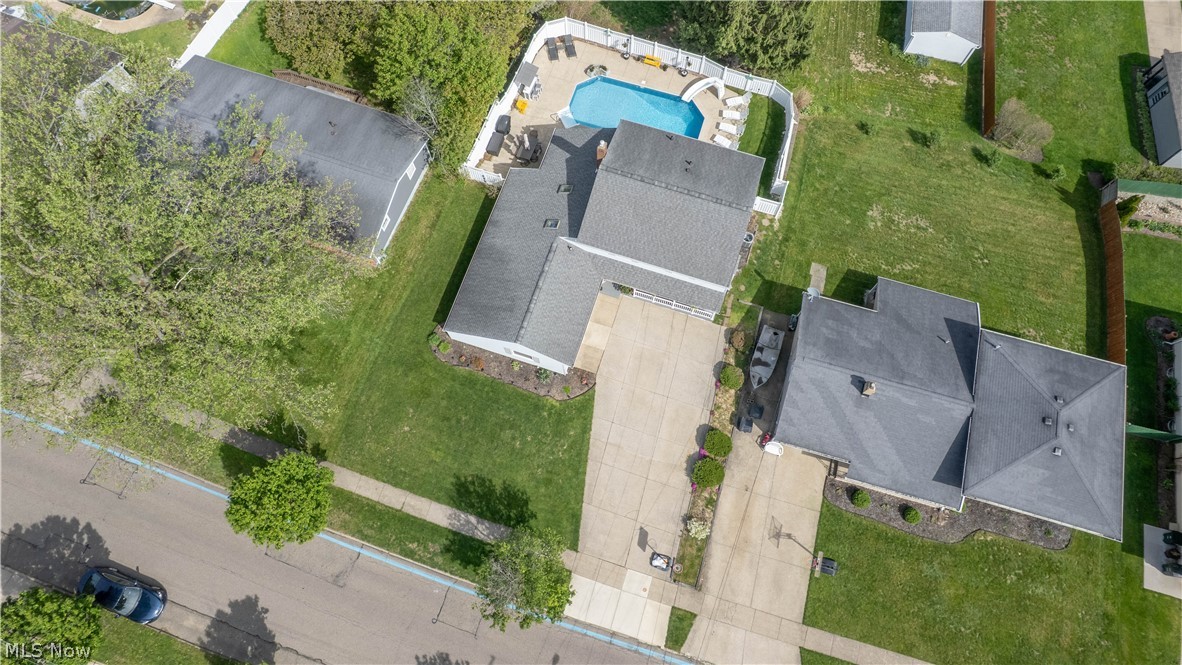 2139 Daniels Avenue Akron OH 44312