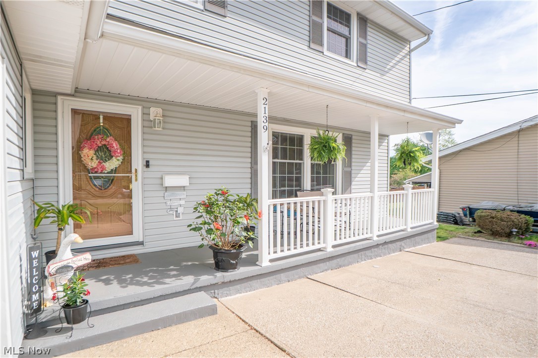 2139 Daniels Avenue Akron OH 44312
