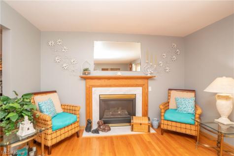 2139 Daniels Avenue Akron OH 44312