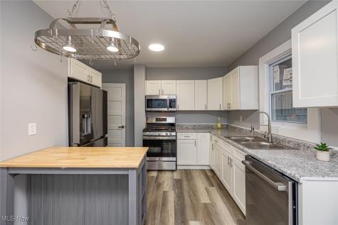 1181 E 114th Street Cleveland OH 44108