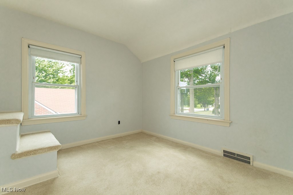 1656 Lyndhurst Road Lyndhurst OH 44124