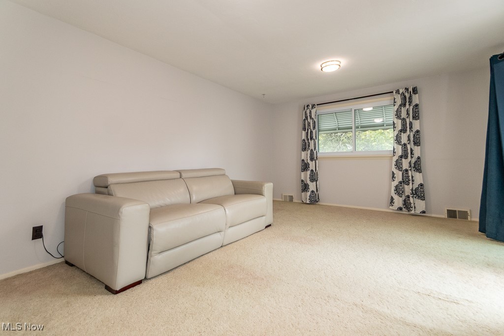 1656 Lyndhurst Road Lyndhurst OH 44124