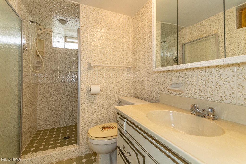 1656 Lyndhurst Road Lyndhurst OH 44124