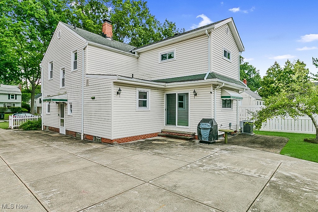 1656 Lyndhurst Road Lyndhurst OH 44124