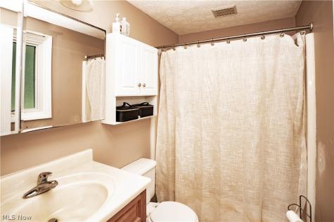 6125 Coyla Avenue NW Canal Fulton OH 44614