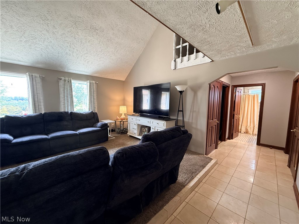 151 Powells Lane Wintersville OH 43953