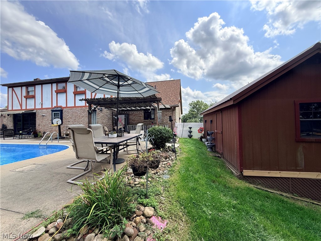 151 Powells Lane Wintersville OH 43953