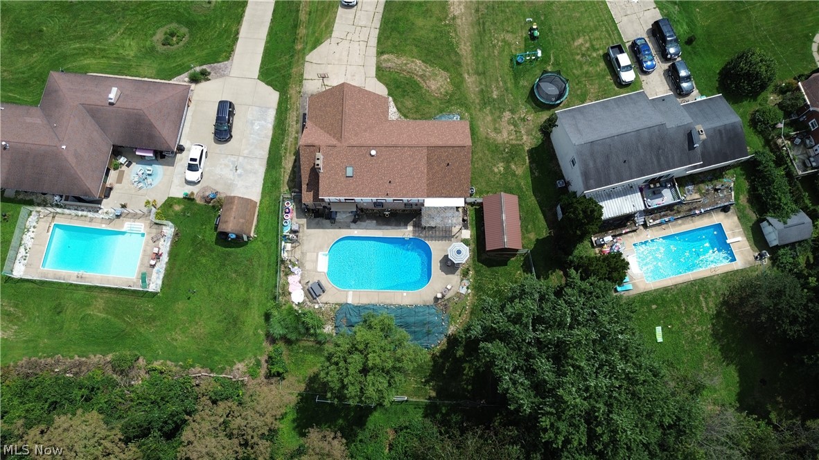151 Powells Lane Wintersville OH 43953