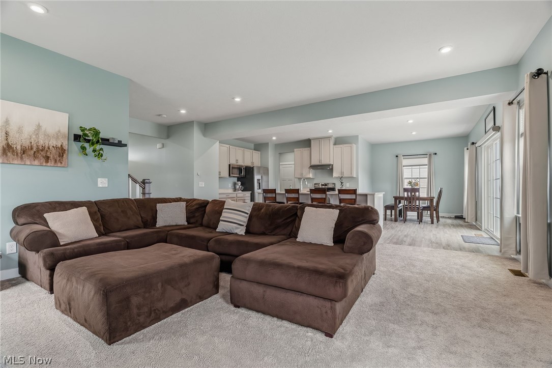 7906 Cobbler Avenue NE Canton OH 44721