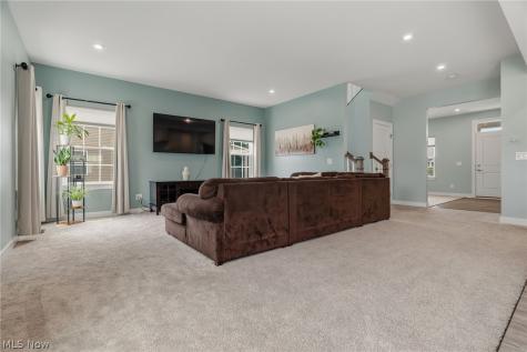 7906 Cobbler Avenue NE Canton OH 44721