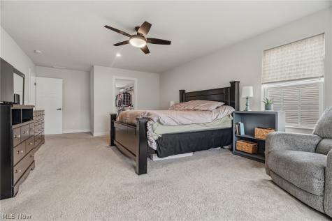 7906 Cobbler Avenue NE Canton OH 44721