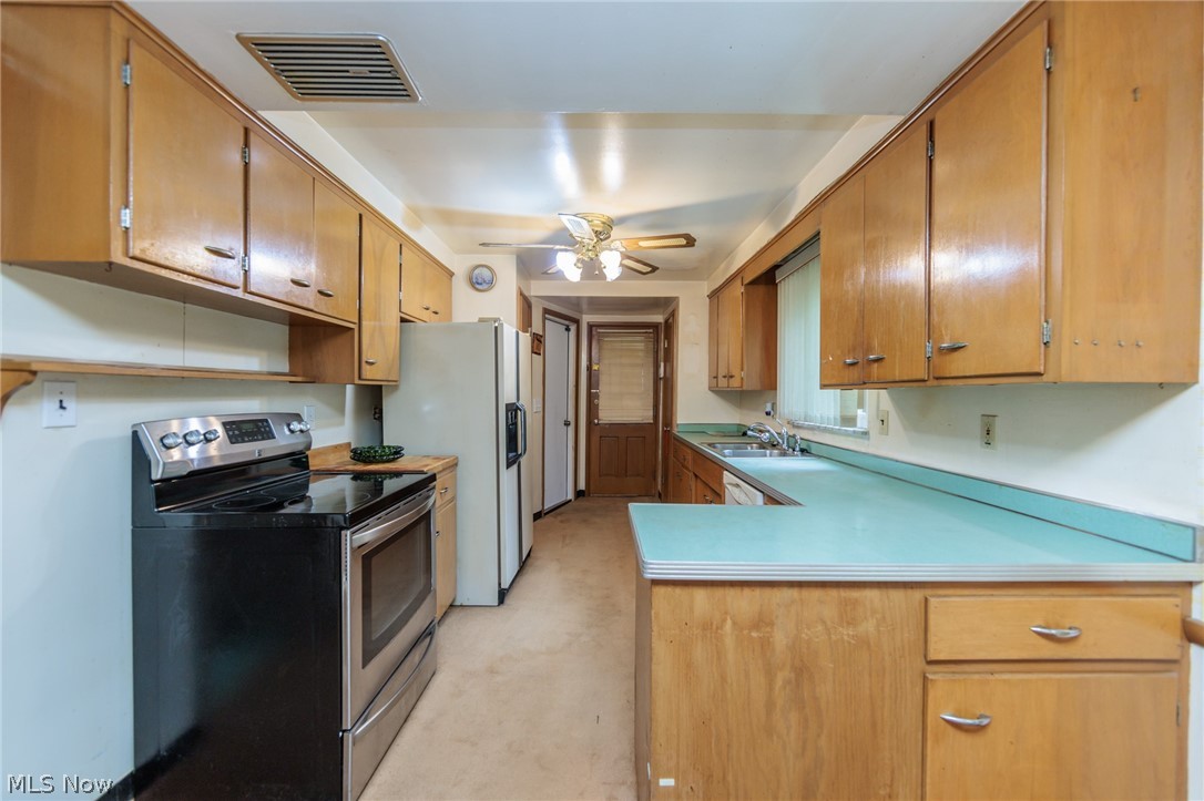 15711 Fenemore Road East Cleveland OH 44112