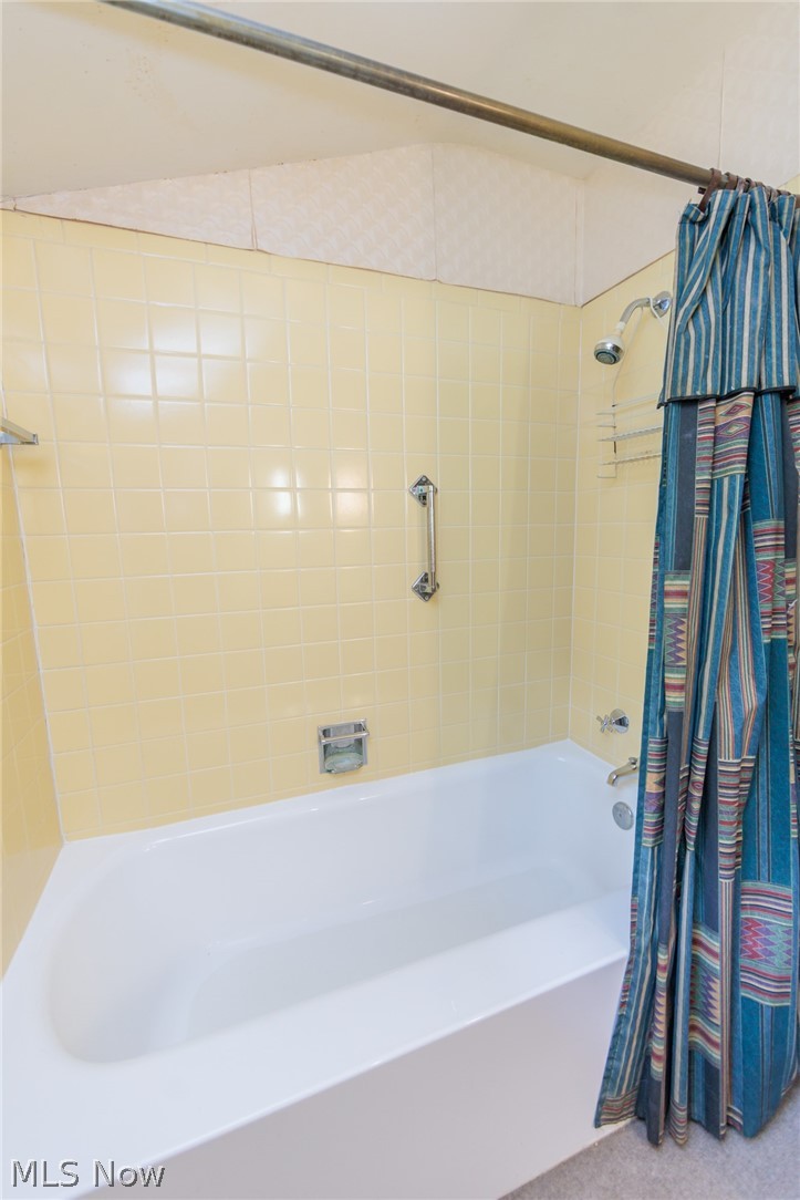 15711 Fenemore Road East Cleveland OH 44112