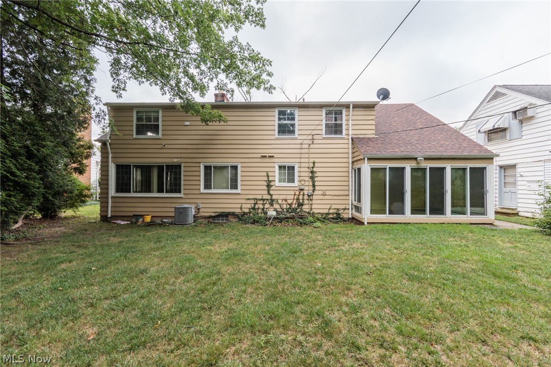 15711 Fenemore Road East Cleveland OH 44112