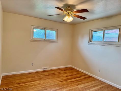 31505 Douglas Drive Willowick OH 44095
