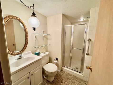 31505 Douglas Drive Willowick OH 44095