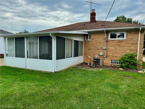 31505 Douglas Drive Willowick OH 44095