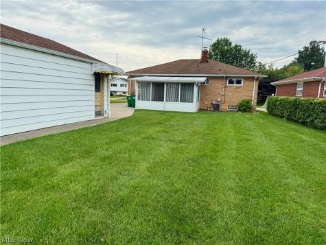31505 Douglas Drive Willowick OH 44095