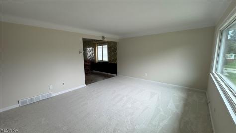 31505 Douglas Drive Willowick OH 44095