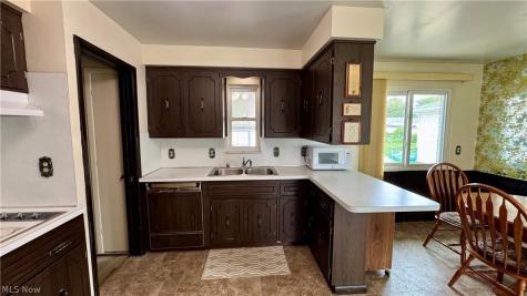 31505 Douglas Drive Willowick OH 44095