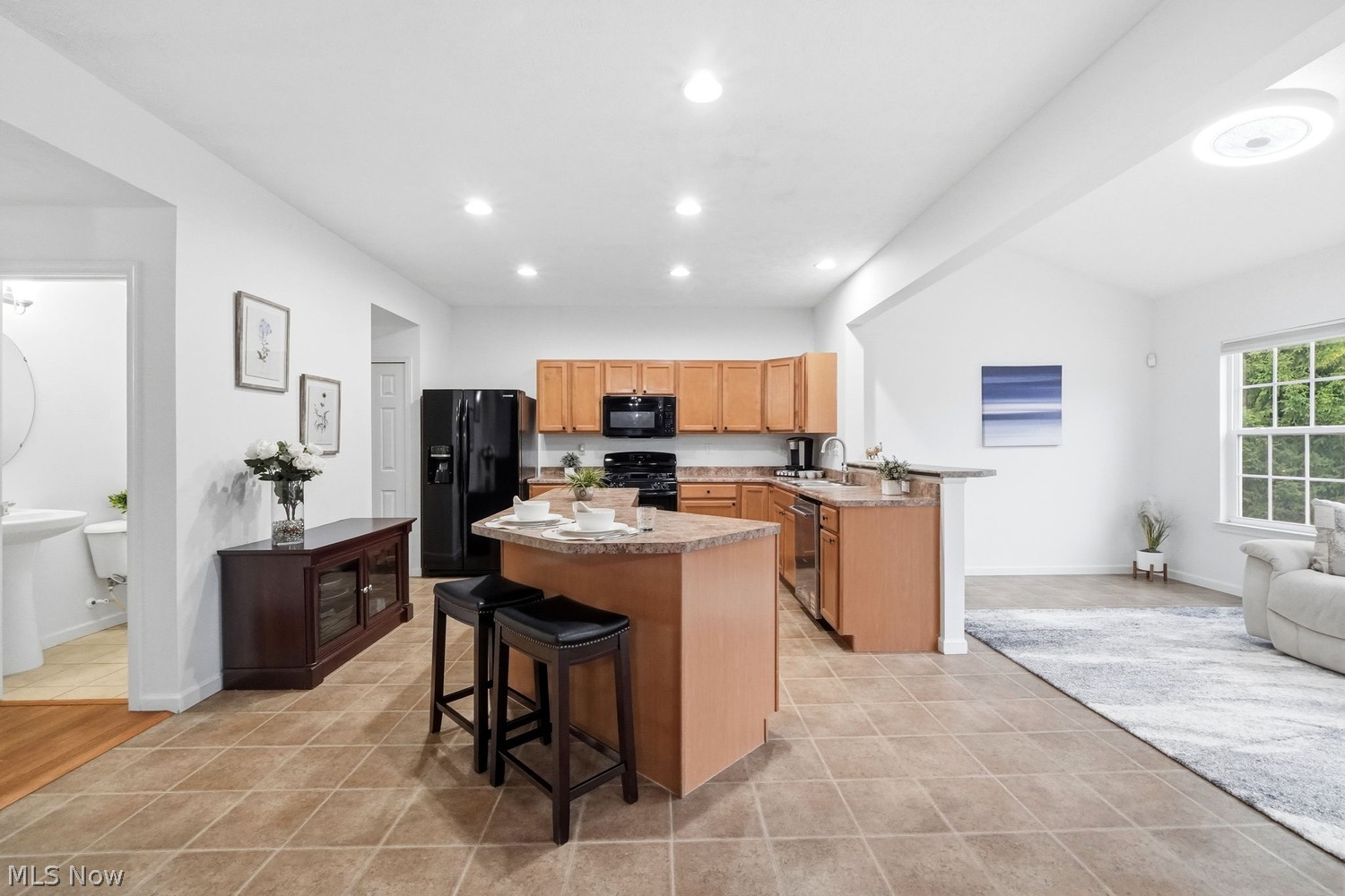 6440 Ruth Drive Seven Hills OH 44131