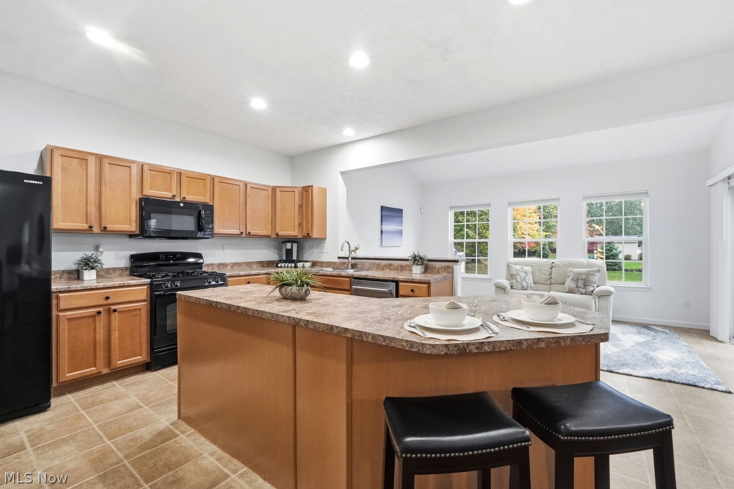 6440 Ruth Drive Seven Hills OH 44131