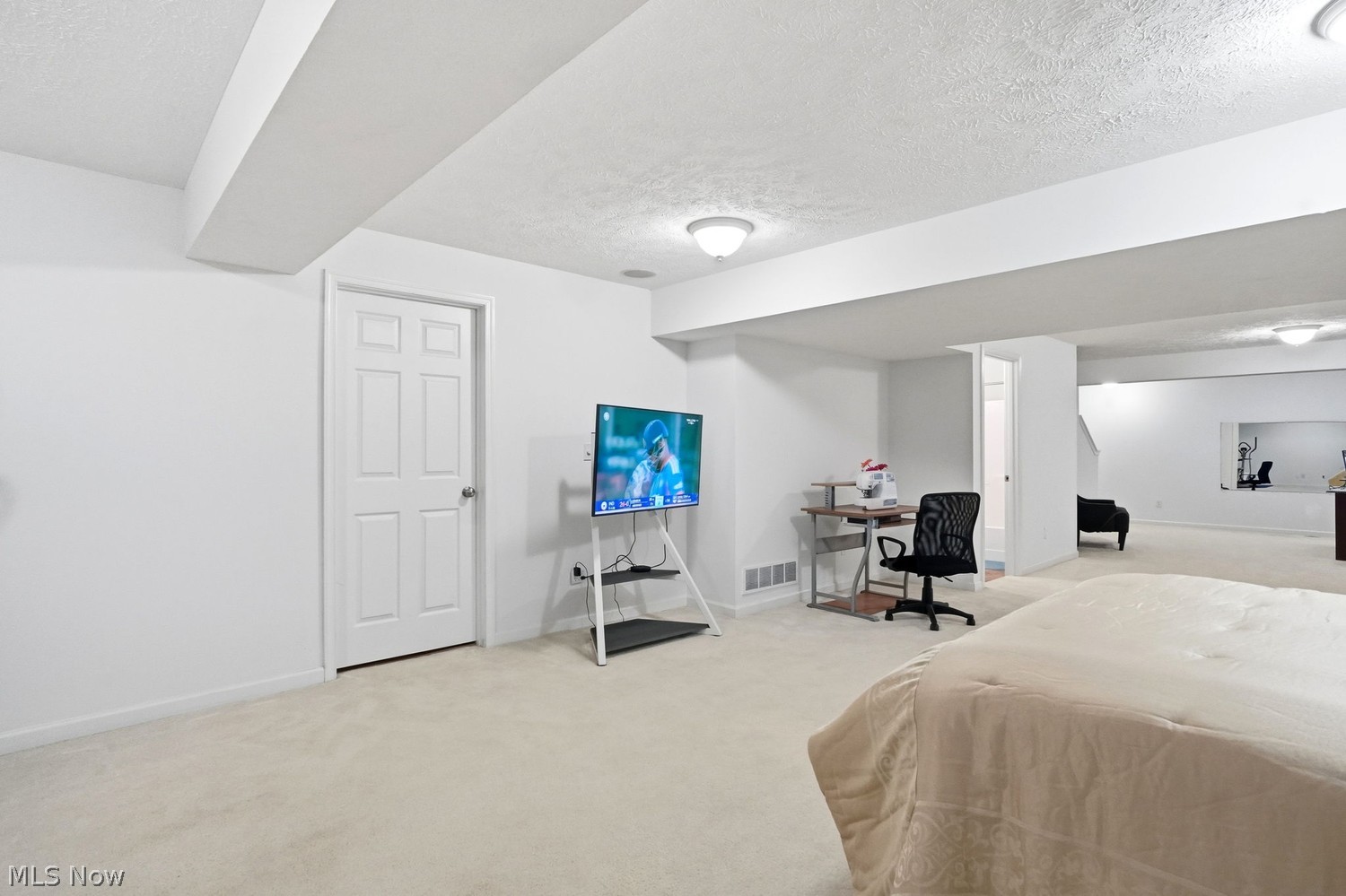 6440 Ruth Drive Seven Hills OH 44131