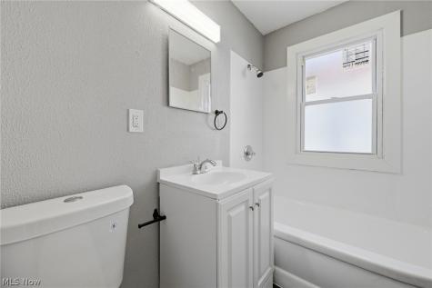 4469 E 154th Street Cleveland OH 44128