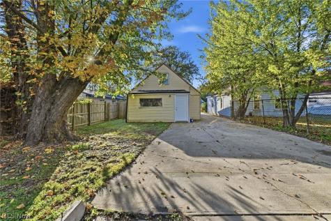 4469 E 154th Street Cleveland OH 44128