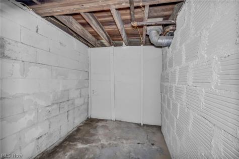1334 S Seneca Avenue Alliance OH 44601