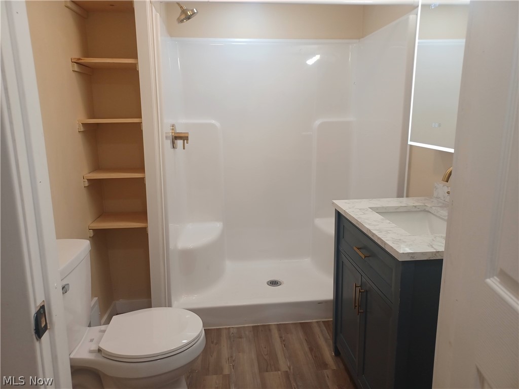 148 Elm Street Struthers OH 44471