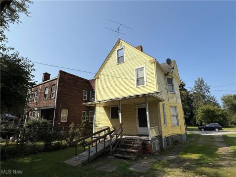 2289 E 93rd Street Cleveland OH 44106