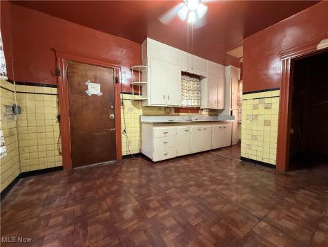 2289 E 93rd Street Cleveland OH 44106
