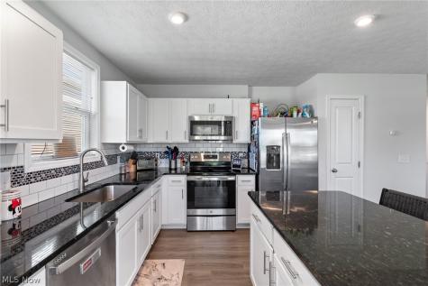 5248 Decker Street Barberton OH 44203