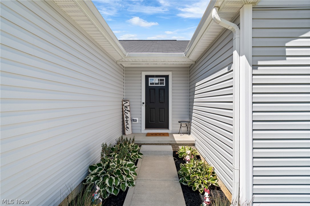 5248 Decker Street Barberton OH 44203