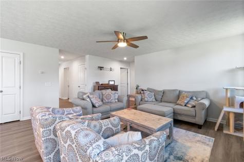 5248 Decker Street Barberton OH 44203