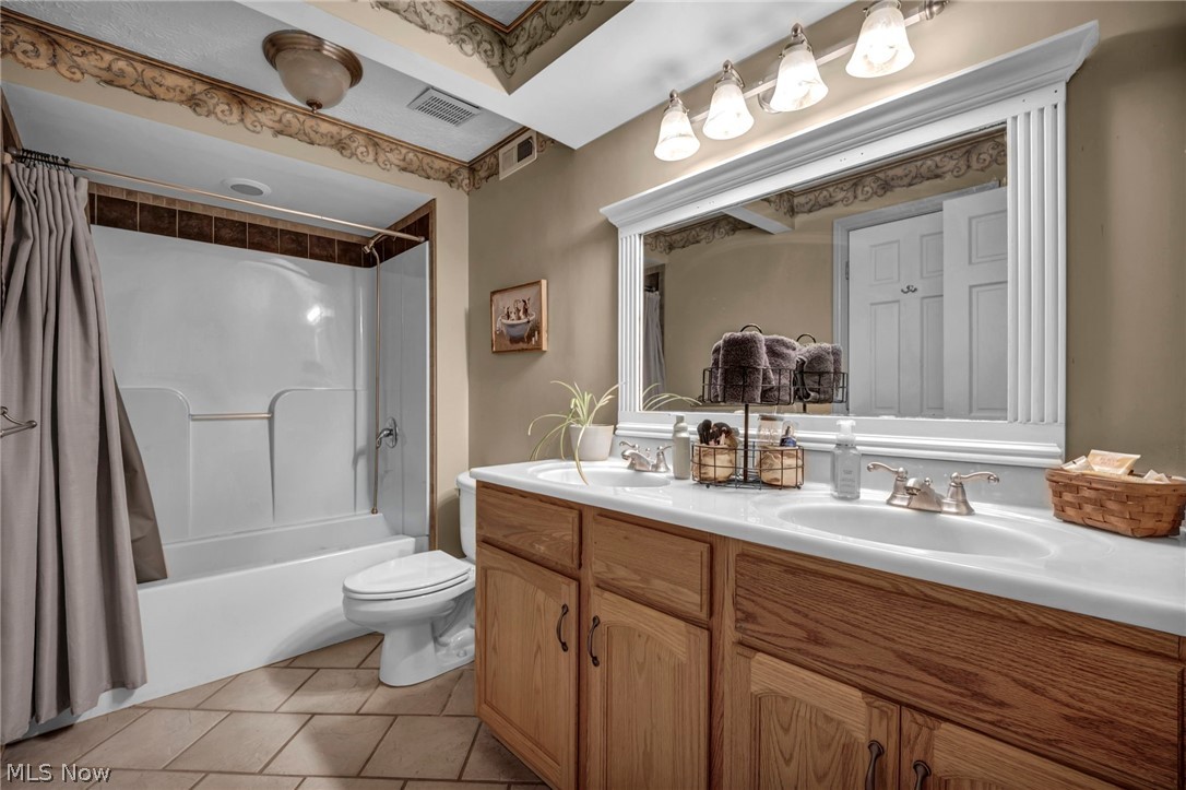 4102 Manchester Road Perry OH 44081