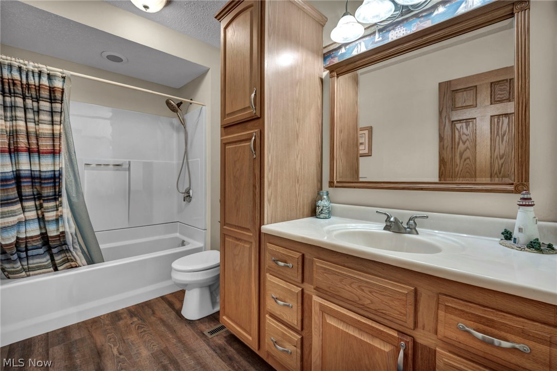 4102 Manchester Road Perry OH 44081