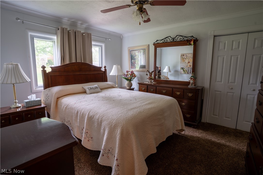620 Dresden Drive Hubbard OH 44425