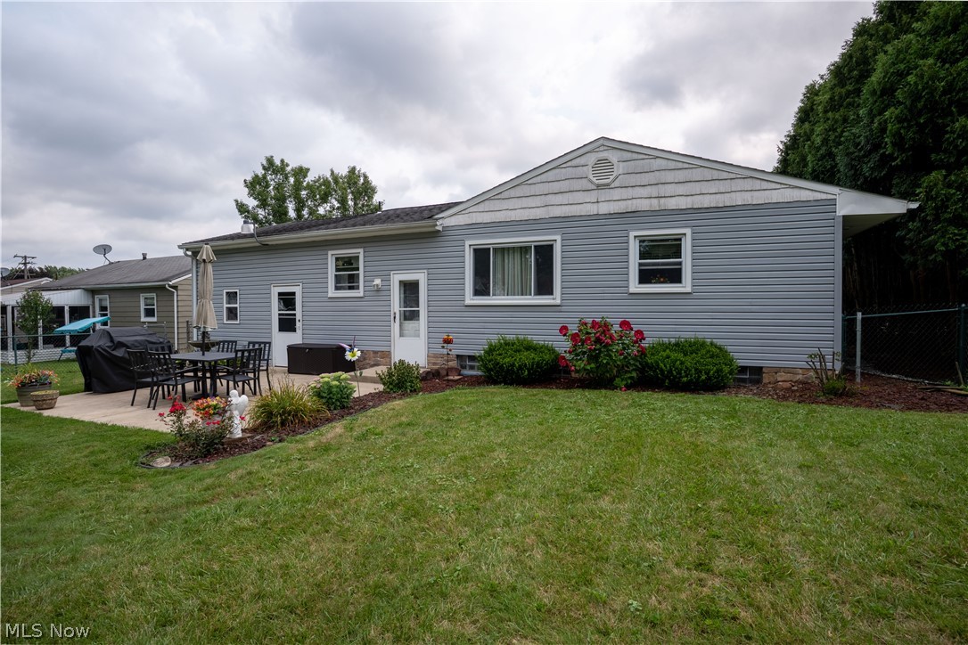 620 Dresden Drive Hubbard OH 44425